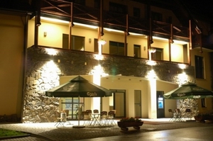 hotel wierchomla nocą